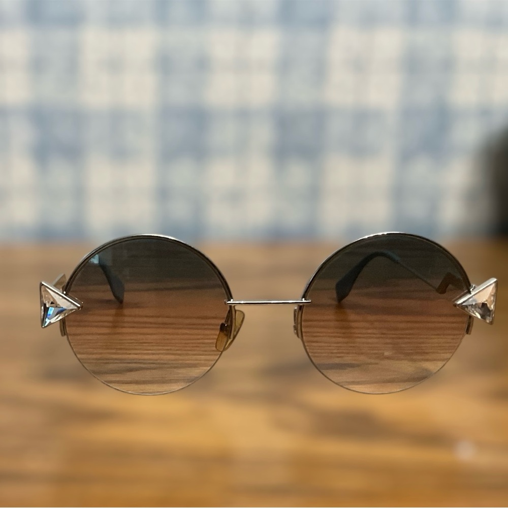 Fendi Round Gradient Sunglasses Silver Metal Arms FF0243/S Blue/Pink/Clear - Picture 2 of 11